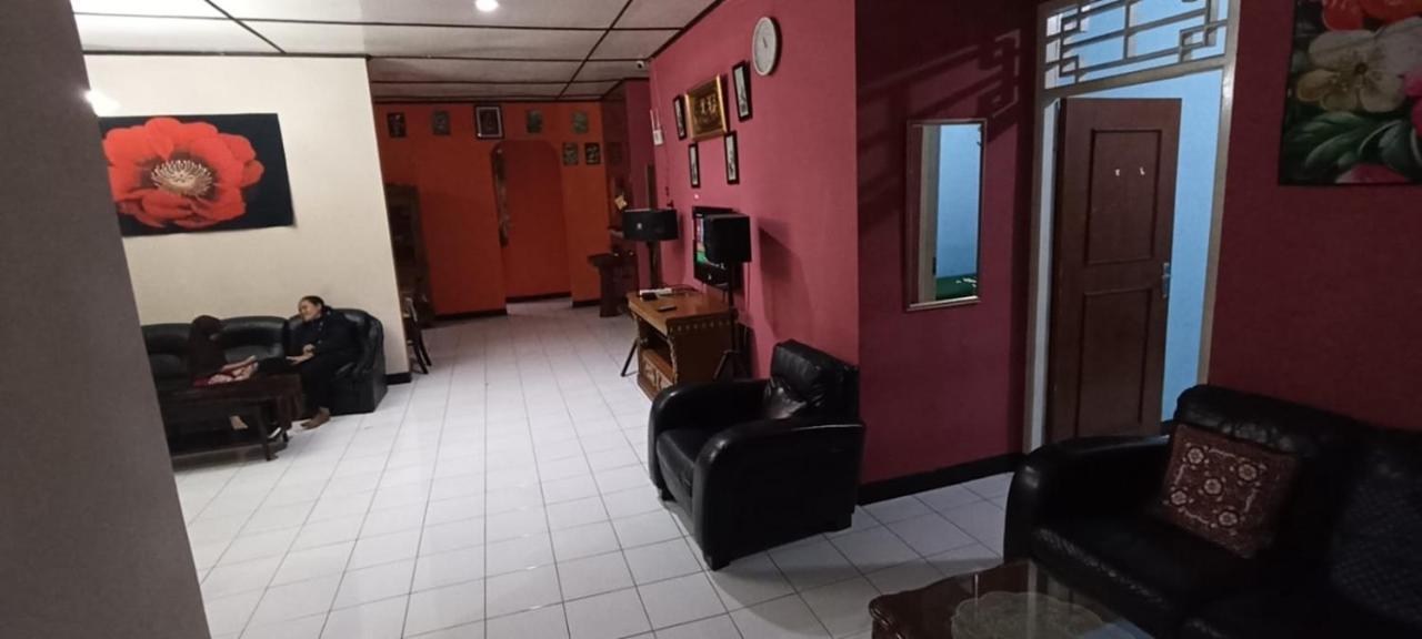Villa Puspa 259 By Surganya Villa Puncak Esterno foto
