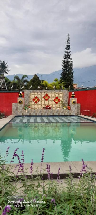 Villa Puspa 259 By Surganya Villa Puncak Esterno foto